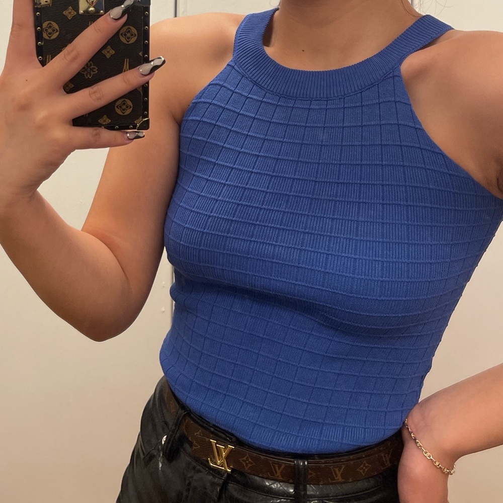 Bundle ! ! Blue top + Red crop top, size XS